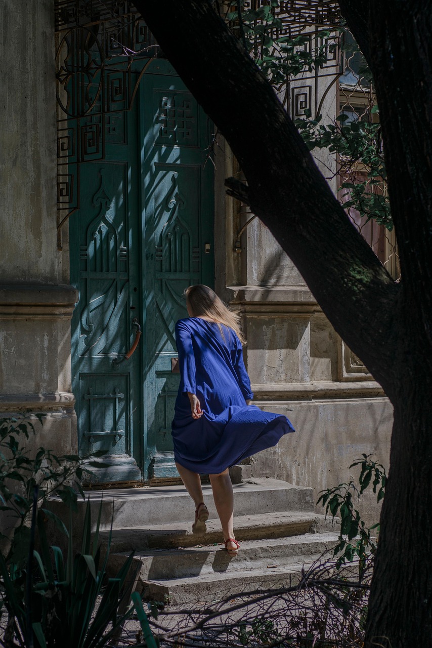 職場での靴のマナー、女性が気を付けるべきポイントは？