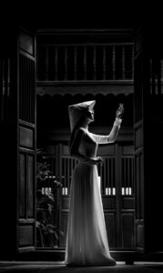 パンプスが脱げるときの応急処置にはどんな方法がある？