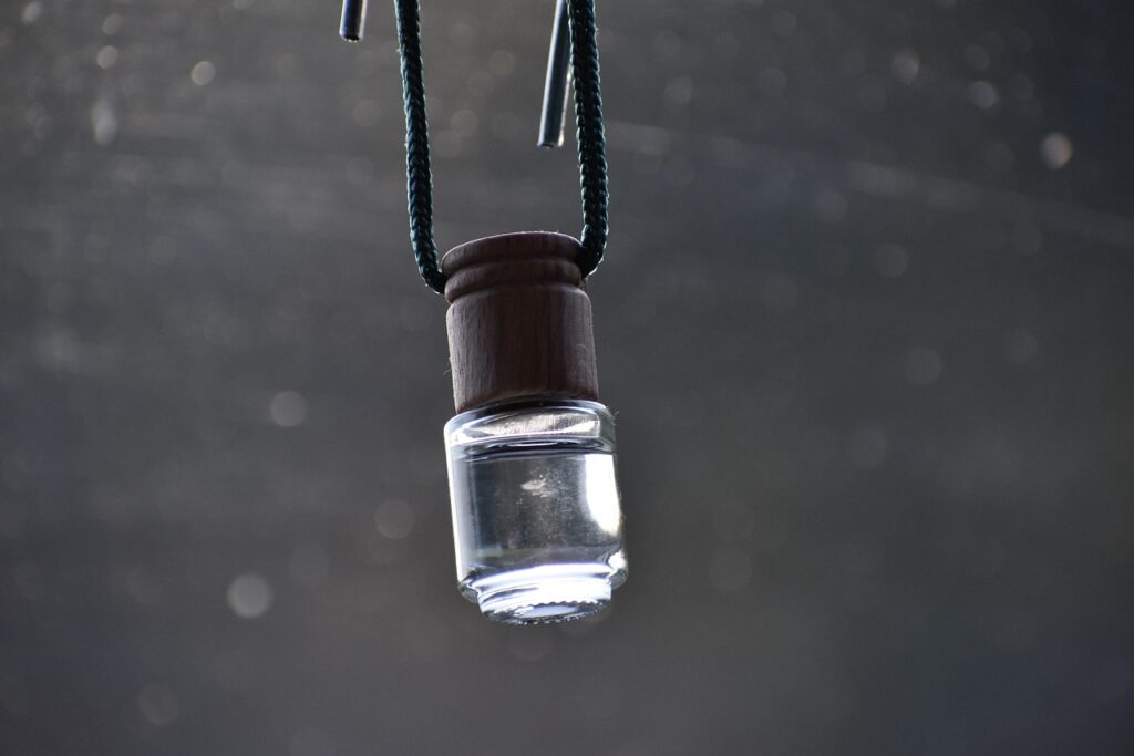 ドラッグストアで買える足の消臭アイテムはOLにおすすめ？