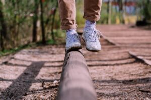 人前で靴が脱げない方法を知りたい人必見の対策は？