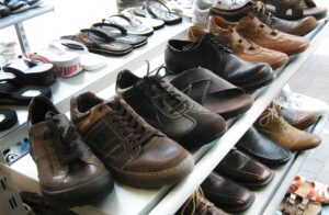 靴が脱げないサンダルの選び方とおすすめ商品は？